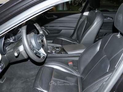 Alfa Romeo Giulia 2.2 Turbodiesel 180 CV MTA Super Nero usata Brunico