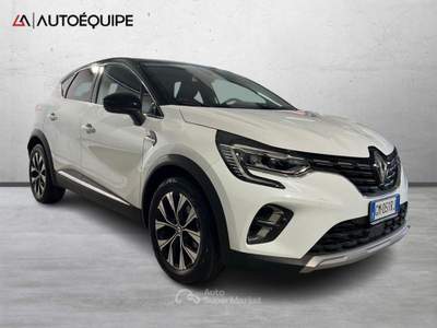 Renault Captur II 2019 1.6 E-Tech full hybrid Techno 145cv auto Bianco usata Roma