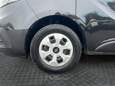 Renault Trafic 2.0 blue dci 150cv L2 Authentic Nero usata Roma