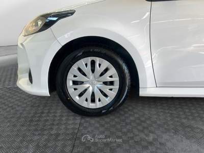 Toyota Yaris IV 2020 1.5h Active Bianco usata Roma