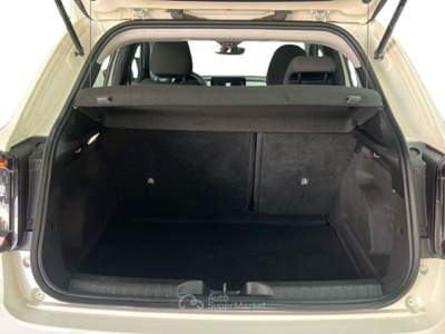 Fiat 600 IV 2023 1.2 hybrid Pop 145cv auto Bianco usata Roma