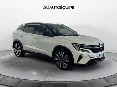 Renault Austral 2023 1.2 E-Tech full hybrid Iconic 200cv auto Bianco usata Roma
