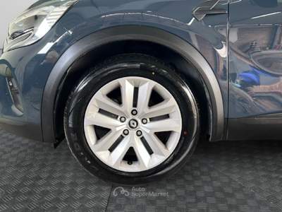 Renault Captur II 2019 1.6 E-Tech hybrid Zen 145cv auto Blu/Azzurro usata Roma