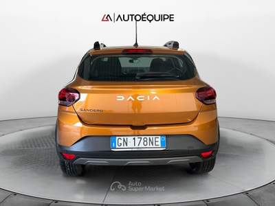 Dacia Sandero Stepway III 2021 Stepway 1.0 tce Comfort Eco-g 100cv Arancione usata Roma
