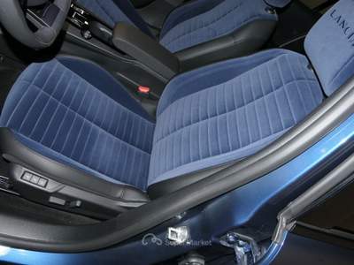 Lancia Ypsilon 51kWh Edizione Cassina Blu/Azzurro usata Brunico