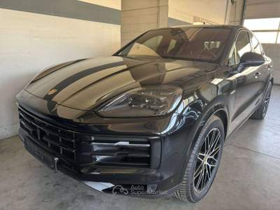 Porsche Cayenne Cayenne Coupe 3.0 e-hybrid Coupe Iva esposta/Bose/Tetto/Cam 360/Gancio traino/Pasm/scarichi sportivi/ Nero usata Cremona