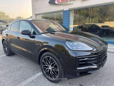Porsche Cayenne Cayenne Coupe 3.0 e-hybrid Coupe Iva esposta/Bose/Tetto/Cam 360/Gancio traino/Pasm/scarichi sportivi/ Nero usata Cremona