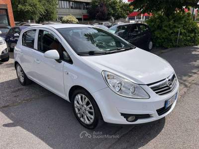 Opel Corsa Corsa IV 2009 5p 1.2 BENZINA / Gpl-tech SCADE 2029 Bianco usata Inzago