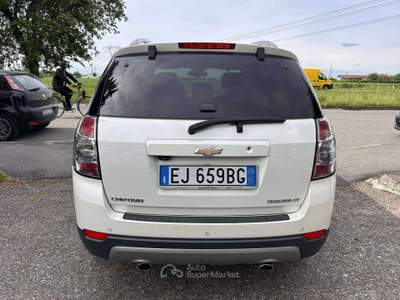 Chevrolet Captiva 2.2 LTZ 184cv  7 POSTI  *CAMBIO AUTOMATICO* Bianco usata Inzago
