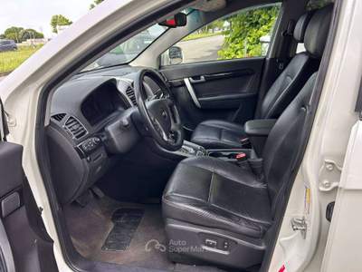 Chevrolet Captiva 2.2 LTZ 184cv  7 POSTI  *CAMBIO AUTOMATICO* Bianco usata Inzago