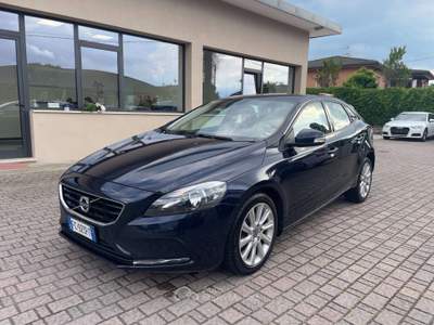 Volvo V40 V40 D2 Geartronic Kinetic Blu/Azzurro usata Cittadella