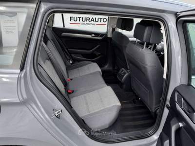Volkswagen Passat Passat VIII 2019 Variant 2.0 tdi Business 150cv dsg Grigio usata MANTOVA
