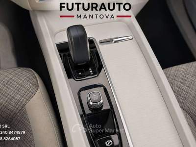 Volvo XC60 XC60 II 2022 2.0 b4 Core awd auto usata MANTOVA
