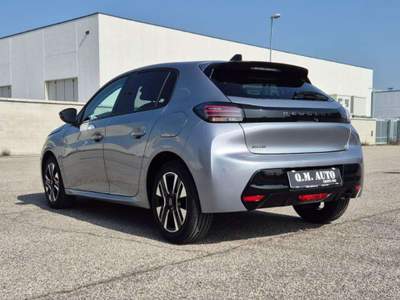 Peugeot 208 Allure 1.2 Turbo 100CV Argento usata Cento
