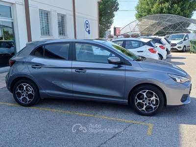 MG3 1.5 Hybrid+ Luxury Grigio usata Veggiano