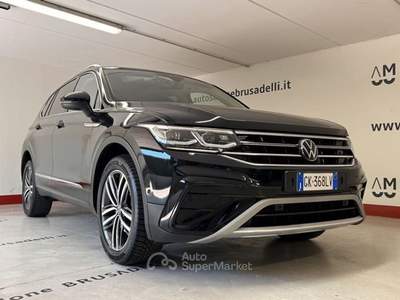 Volkswagen Tiguan Allspace 2.0 TDI SCR Elegance DSG 7 POSTI Nero usata Galbiate Volkswagen Tiguan Allspace 2.0 TDI SCR Elegance DSG 7 POSTI Nero usata Galbiate
