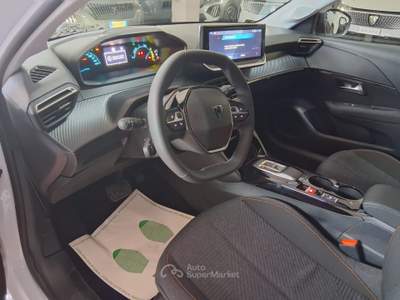 Peugeot 208 Business Hybrid 110 e-DCS6 auto Bianco usata Sarzana