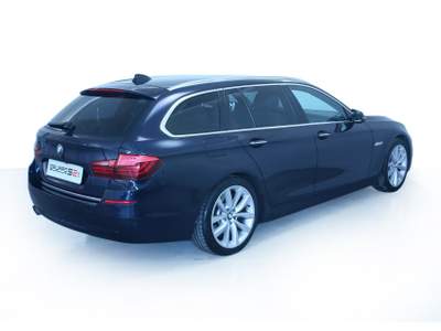 BMW Serie 5 520d 520d Touring Aut. Cerchi in lega a V styling 331 da 19"/Interni in pelle Beige/Fari allo Xeno/Telecamera posteriore/Keyless system Blu/Azzurro usata Feltre