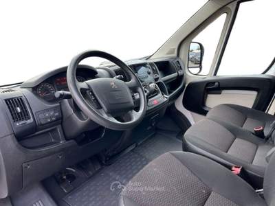 Peugeot Boxer III 435 E6 2016 435 2.0 bluehdi 160cv L4 + furg. p.lat. sp.caric. Onni Bianco usata Roma