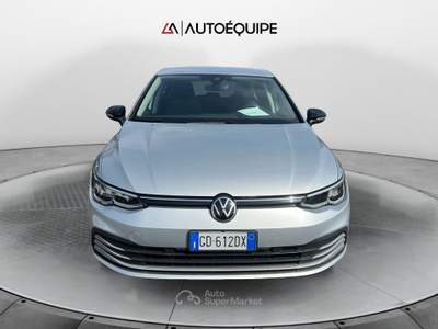 Volkswagen Golf VIII 2020 1.0 etsi evo Life 110cv dsg Argento usata Roma