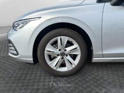 Volkswagen Golf VIII 2020 1.0 etsi evo Life 110cv dsg Argento usata Roma