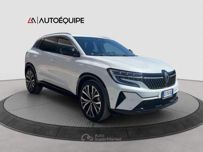 Renault Austral 2023 1.2 E-Tech full hybrid Iconic 200cv auto Bianco usata Roma