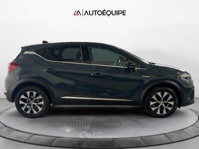 Renault Captur II 2019 1.0 tce Intens Gpl 100cv my21 Blu/Azzurro usata Roma