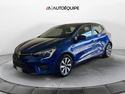 Renault Clio V 2019 1.6 E-Tech hybrid Zen 140cv auto Blu/Azzurro usata Roma
