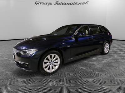 BMW Serie 3 320d 320d xDrive Luxury Touring Blu/Azzurro usata Brunico