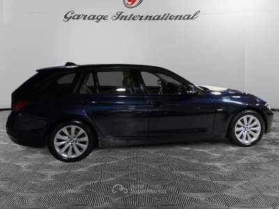 BMW Serie 3 320d 320d xDrive Luxury Touring Blu/Azzurro usata Brunico