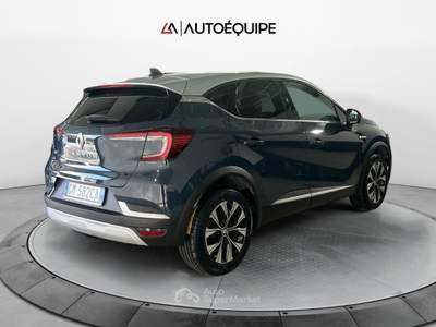 Renault Captur II 2019 1.6 E-Tech full hybrid Techno 145cv auto Blu/Azzurro usata Roma
