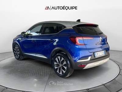 Renault Captur II 2019 1.6 E-Tech full hybrid Techno 145cv auto Blu/Azzurro usata Roma