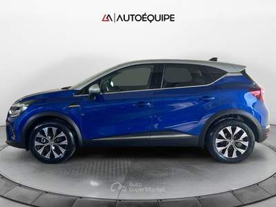 Renault Captur II 2019 1.6 E-Tech full hybrid Techno 145cv auto Blu/Azzurro usata Roma