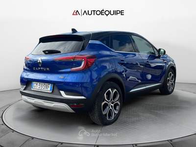 Renault Captur II 2019 1.6 E-Tech hybrid Techno Fast Track 145cv auto Blu/Azzurro usata Roma