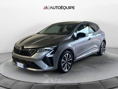 Renault Clio V 2023 1.0 tce Techno 90cv Grigio usata Roma