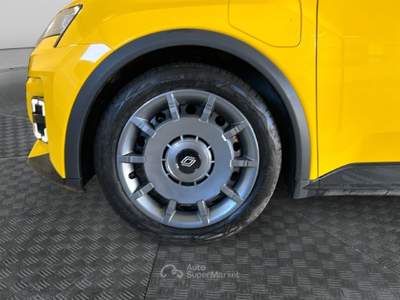 Renault 5 E-Tech Electric Renault 5 E-Tech Evolution urban range 120cv Giallo usata Roma