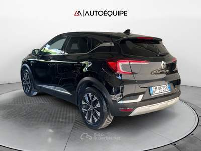 Renault Captur II 2019 1.6 E-Tech full hybrid Techno 145cv auto Nero usata Roma