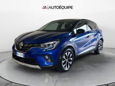 Renault Captur II 2019 1.6 E-Tech full hybrid Techno 145cv auto Blu/Azzurro usata Roma