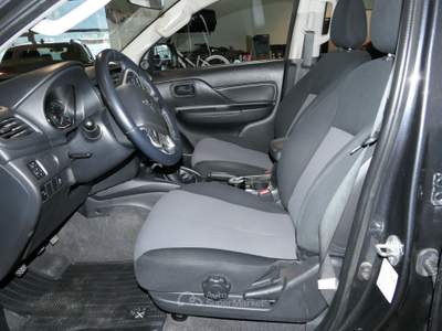 Mitsubishi L200 2.2TD Club Cab INTENSE SDA + IVA Grigio usata Brunico