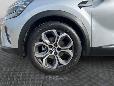 Renault Captur II 2019 1.6 E-Tech hybrid Techno Fast Track 145cv auto Grigio usata Roma