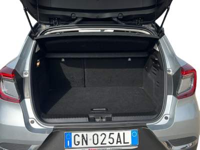 Renault Captur II 2019 1.6 E-Tech hybrid Techno Fast Track 145cv auto Grigio usata Roma