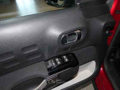 Citroen C3 PureTech 82 Shine Lilla usata Brunico