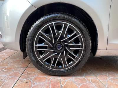 Lancia Ypsilon 95 CV 5 porte S&S Gold Grigio usata Angri