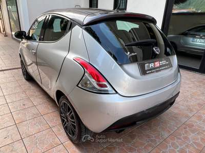 Lancia Ypsilon 95 CV 5 porte S&S Gold Grigio usata Angri