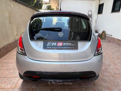 Lancia Ypsilon 95 CV 5 porte S&S Gold Grigio usata Angri
