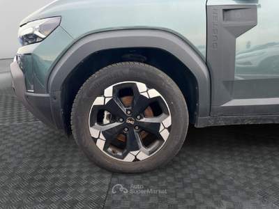 Dacia Duster III 2024 1.2 mild hybrid Extreme 4x4 130cv Verde usata Roma