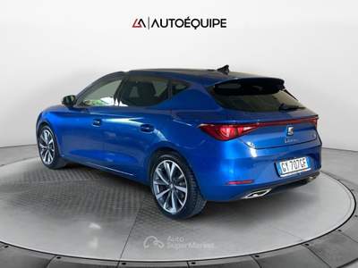 Seat Leon 1,5eTSIFR 5P85 D3UA7 MY 25 Blu/Azzurro usata Roma
