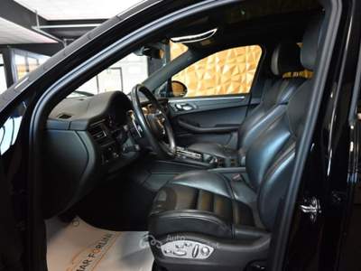 Porsche Macan NUOVA 2.0PDK 265CV PCM TET.LED21"SCAR.SED.GTS FULL Nero usata Brescia