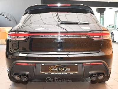 Porsche Macan NUOVA 2.0PDK 265CV PCM TET.LED21"SCAR.SED.GTS FULL Nero usata Brescia