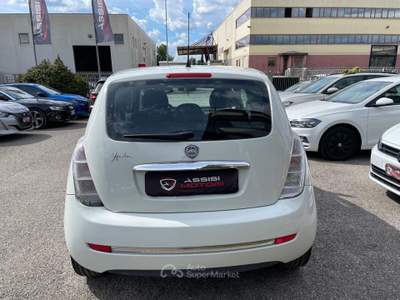 Lancia Ypsilon 75 CV Platino Bianco usata Assisi
